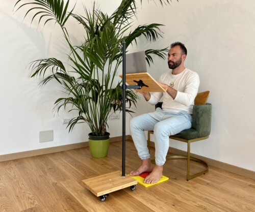 Simone Ripamonti tutorial reading posture yoga for senior